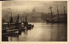 CPA Marseille Un Coin Du Vieux Port Bateaux