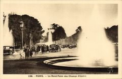 CPA Paris Le Rond Point Des Champs Elysees