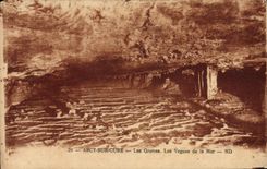 CPA Arcy Sur Cure Les Grottes Les Vagues De La Mer