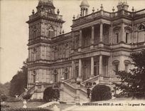 VINTAGE POSTCARD Tool bags In Brie the Large perron of the castle