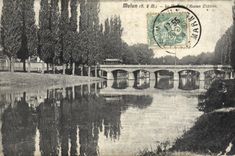 VINTAGE POSTCARD Melun the bridge of old Chatelet