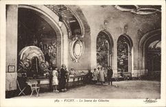 VINTAGE POSTCARD Vichy the Source Of Celestins