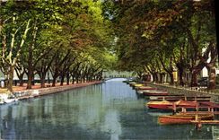 CPA Annecy Canal Du Vasse Et Pont Des Amours