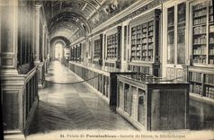 VINTAGE POSTCARD Palate De Fontainebleau Gallery Of Diane Library