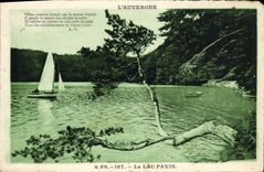VINTAGE POSTCARD Auvergne the Lake Pavin