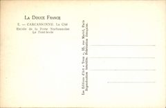 CPA Carcassonne La Cite Entree de la porte Narbonnaise Le pont levis