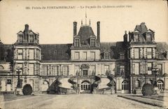 CPA Palais de Fontainebleau La Facade du Chateau 
