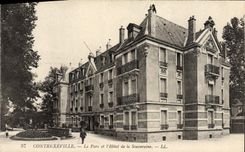 VINTAGE POSTCARD Contrexeville the Park and the Hotel of the Sovereign one