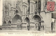 Puertas de Bourges de la POSTAL de la VENDIMIA de la catedral