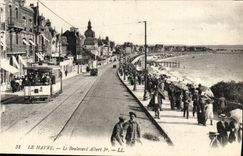 CPA Le Havre Le Boulevard Albert 1er Tramway 