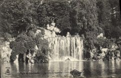 VINTAGE POSTCARD Paris Bois de Boulogne the large cascade