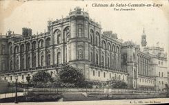 CPA Saint Germain en Laye Le Chateau Vue d'ensemble