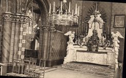 CPA Bruges Interieur de la basilique du St Sang