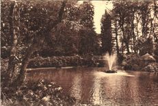 CPA Vichy Bassin dans les Nouveaux Parcs