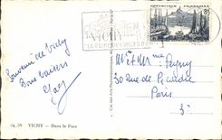 VINTAGE POSTCARD Vichy In the Park