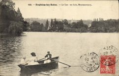 CPA Enghien les Bains Le Lac au Loin Montmorency Bateau 