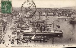 CPA Marseille Vue Generale du Vieux Port Bateaux