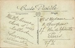 Parque de la POSTAL de la VENDIMIA de pisos de Versalles del norte vistos del museo