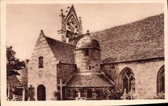 CPA Tregastel L'Eglise Et L'Ossuaire