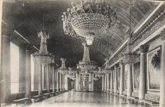 Paladar de la POSTAL de la VENDIMIA del pasillo de la aldea de Compiegne