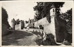 CPM Avallon La Petite Porte Et Tour Gaujard
