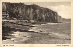 VINTAGE POSTCARD Dieppe Seen On Cliffs