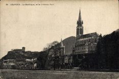 POSTAL de la VENDIMIA pesada la basílica y el castillo fuerte