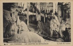 VINTAGE POSTCARD the Caves De Betharram the room of the glosses