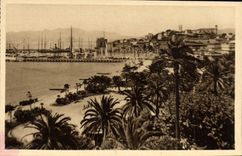 CPA Cannes Vue Generale Bateaux