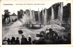 VINTAGE POSTCARD Versailles the basin of Neptune Large water