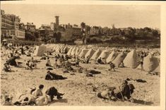 CPA Dinard Un Coin de la Plage