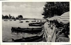 CPA Vichy Le Chalet De Canotage Sur L'Allier