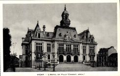 VINTAGE POSTCARD Vichy the Town hall