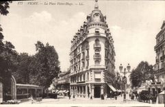 CPA Vichy La Place Victor Hugo