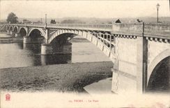 CPA Vichy Le Pont