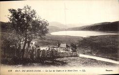 CPA Du Mont Dore Le lac De Guery Et le Mont Dore
