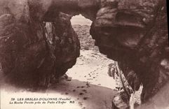 POSTAL de la VENDIMIA Sables d'Olonne la roca agujereada cerca de bien del infierno