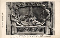 CPA Poitiers Eglise Notre Dame La Grande Sarcophage du tombeau de Marie d'Ambroise dans la chapelle Sainte Anne