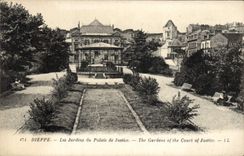 CPA Dieppe Les Jardins Du Palais De Justice Kiosque
