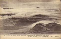 CPA La Mer De Nuages Venant De I'Ouest Vue Prise de la terrasse de l'observatoire du Puy de Dome 