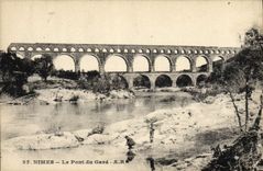 CPA Nimes Le Pont Du Gard