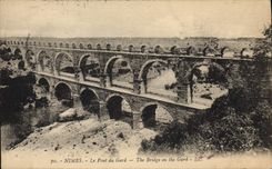 CPA Nimes Le Pont Du Gard