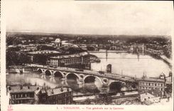 CPA Toulouse Vue Generale Sur La Garonne