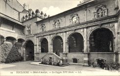 VINTAGE POSTCARD Toulouse Hotel D' Assezat the Loggia