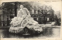 CPA Toulouse Jandin Lafayette Statue Goudelin Pharmacie parisienne 