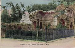 CPA Nimes Le Temple de Dlane