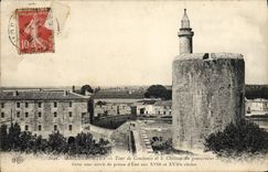 CPA Aigues Mortes Tour De Constance Et Le Chateau du gouverneur