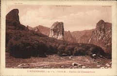 VINTAGE POSTCARD Auvergne Valley De Chaudefour