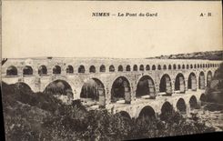 CPA Nimes Le Pont Du Gard
