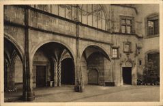 VINTAGE POSTCARD Riom Interior Court De I' Town hall